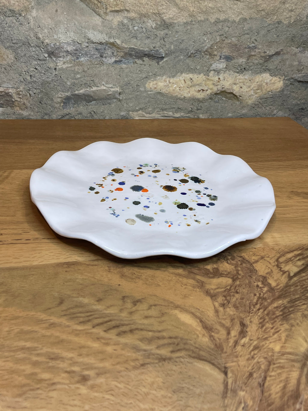 Plate - Wavy, White - 587