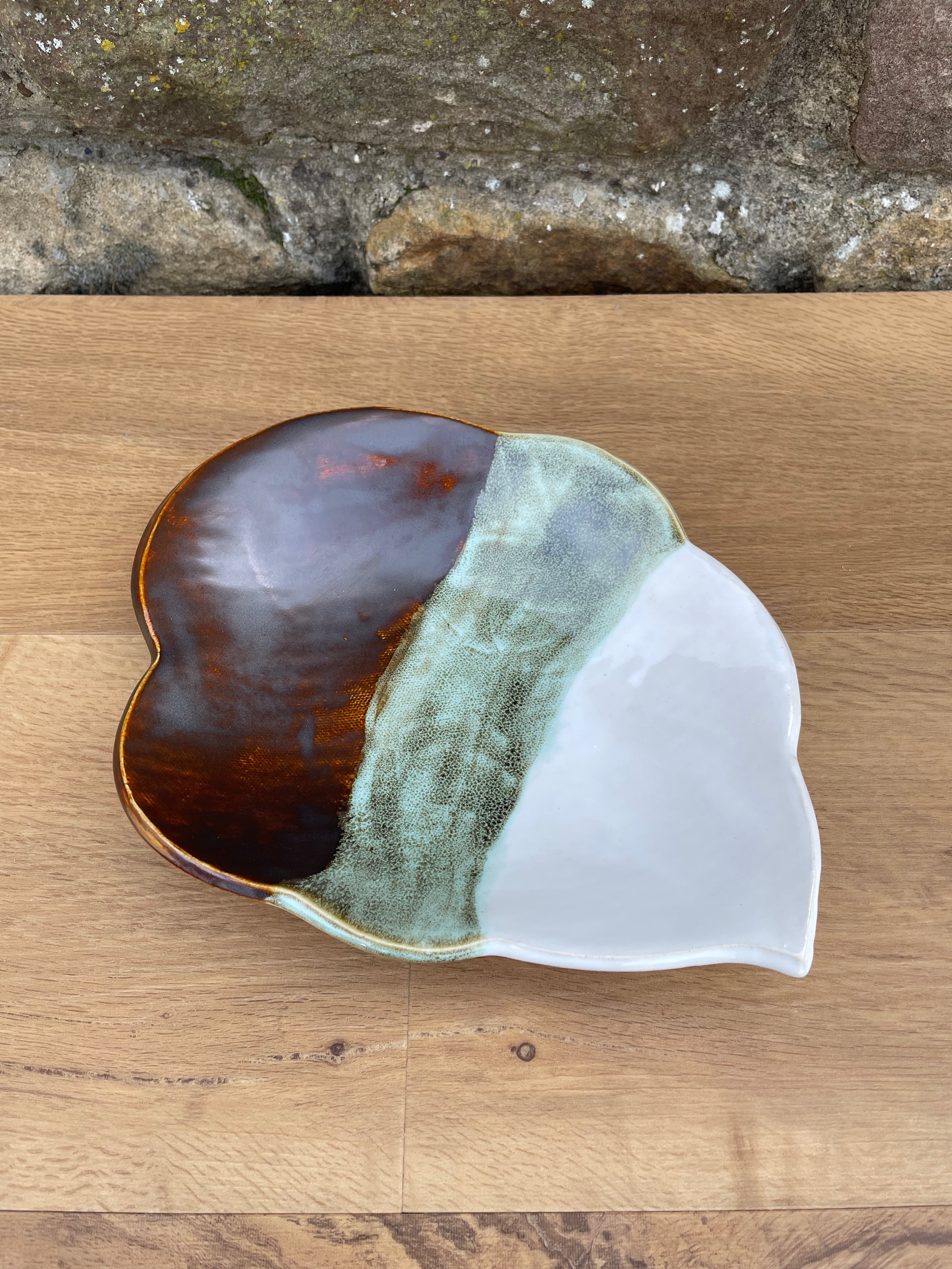 Dish - White, Brown & Green - 840