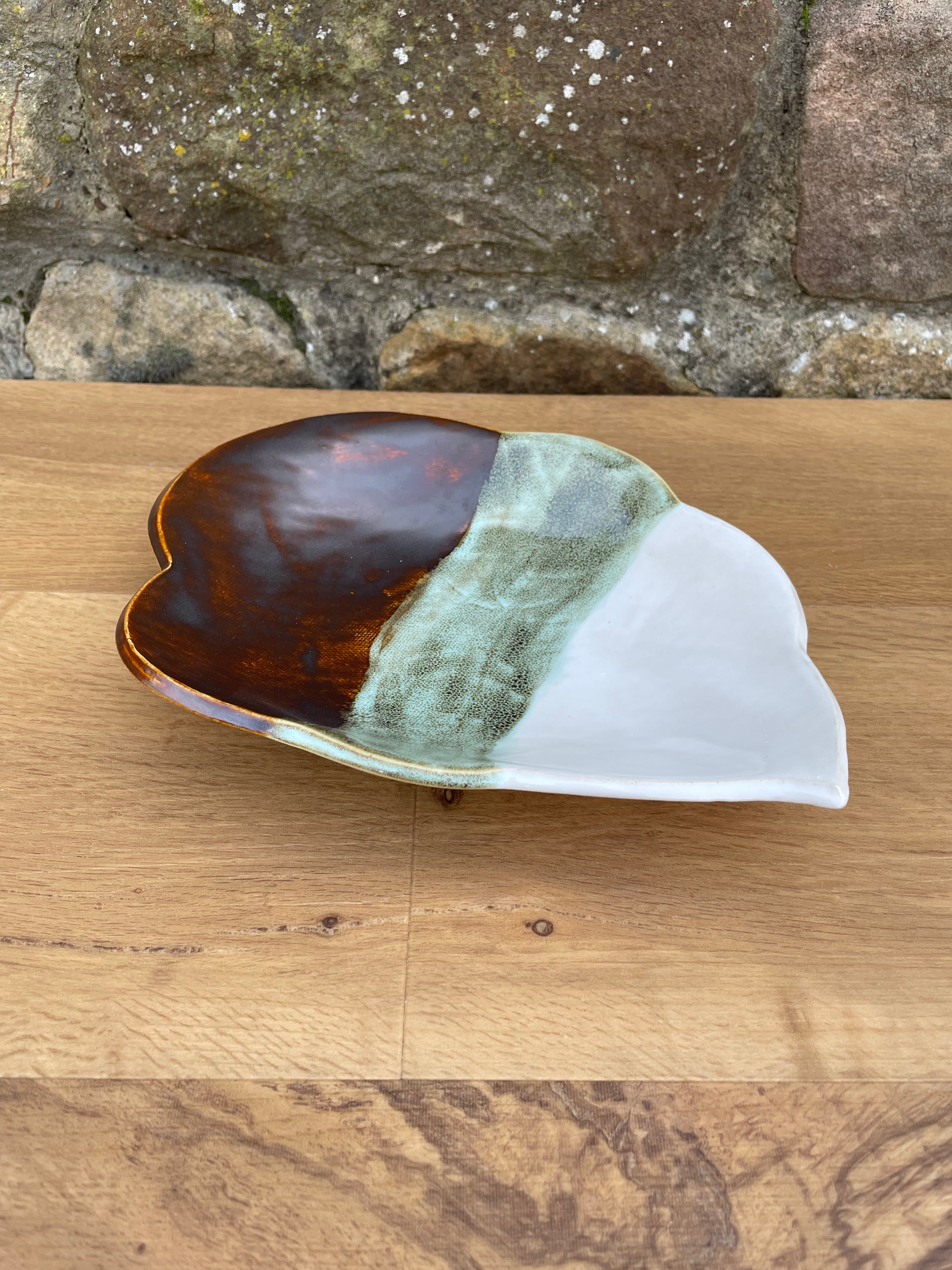 Dish - White, Brown & Green - 840