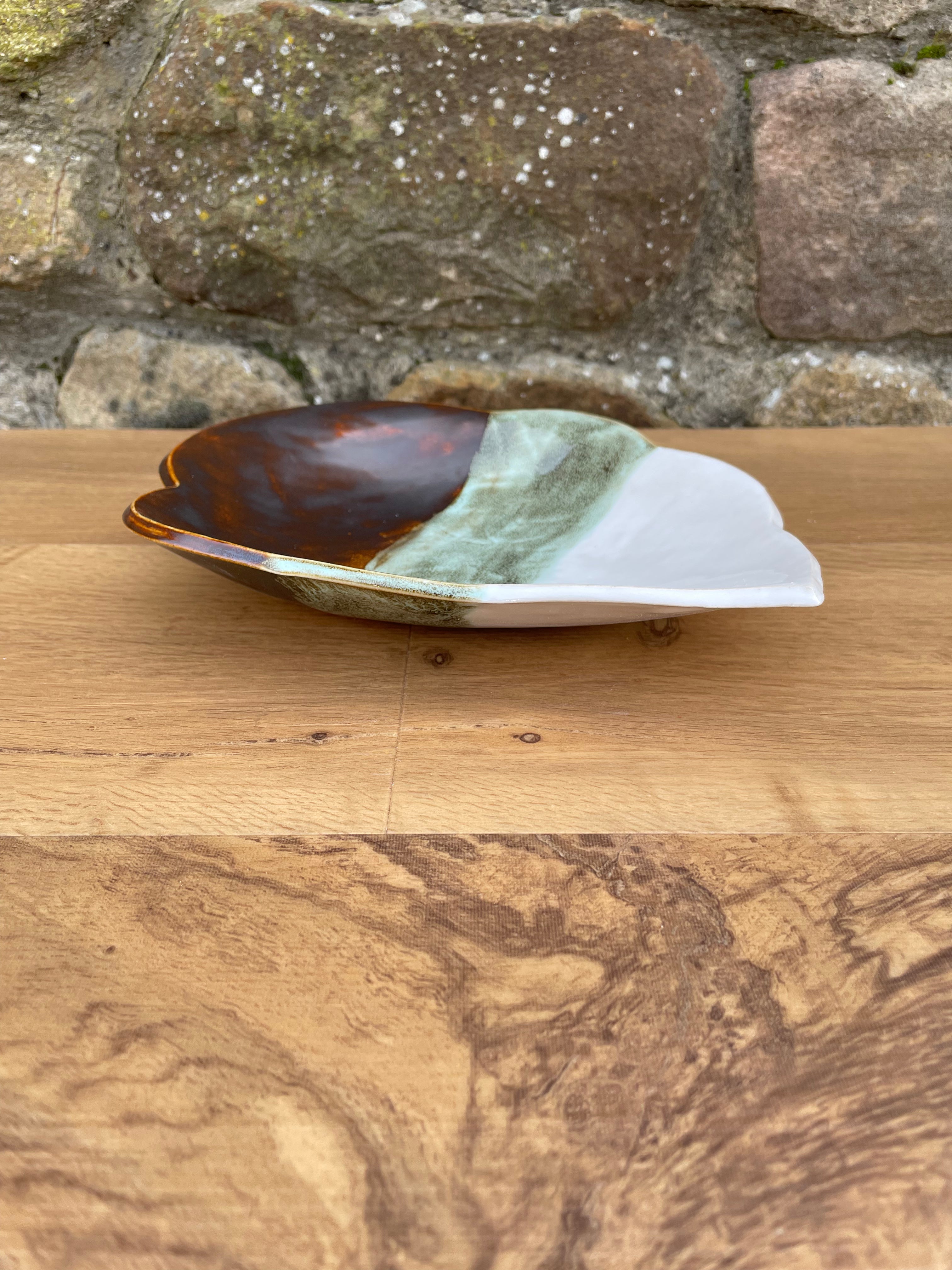 Dish - White, Brown & Green - 840