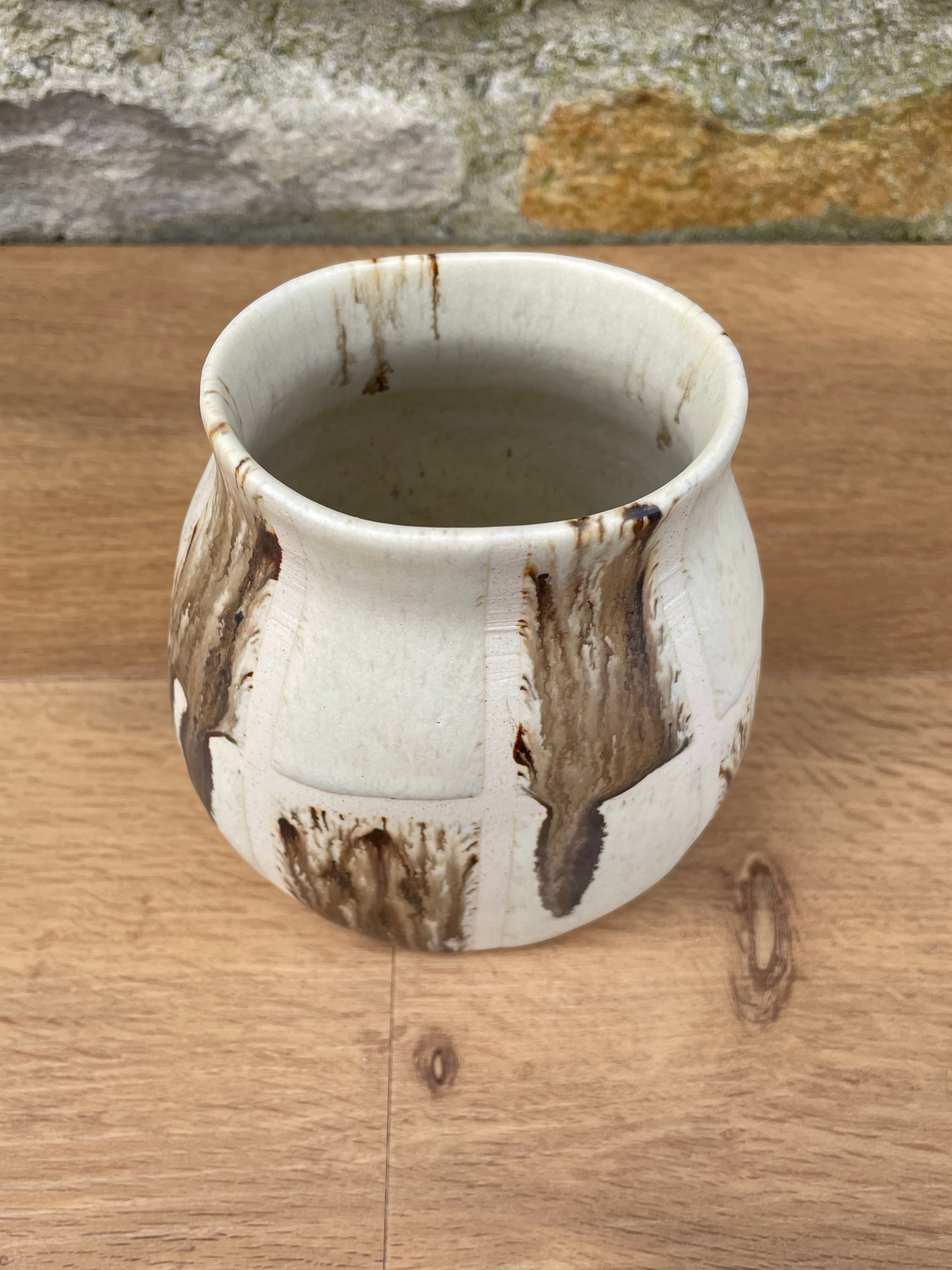 Vase - Cream & Brown - 847