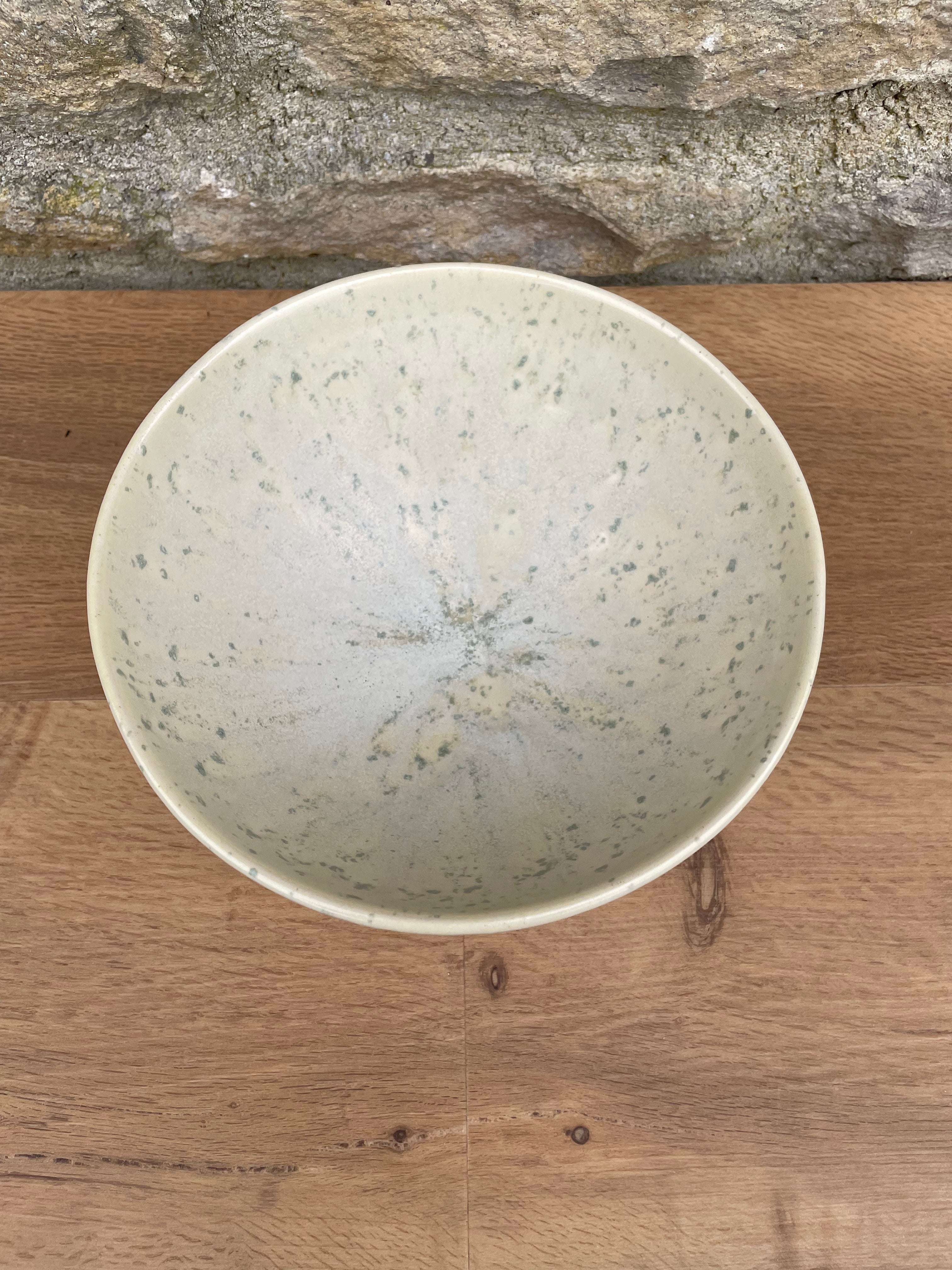Bowl - Cream, Grey, Blue speckles - 909