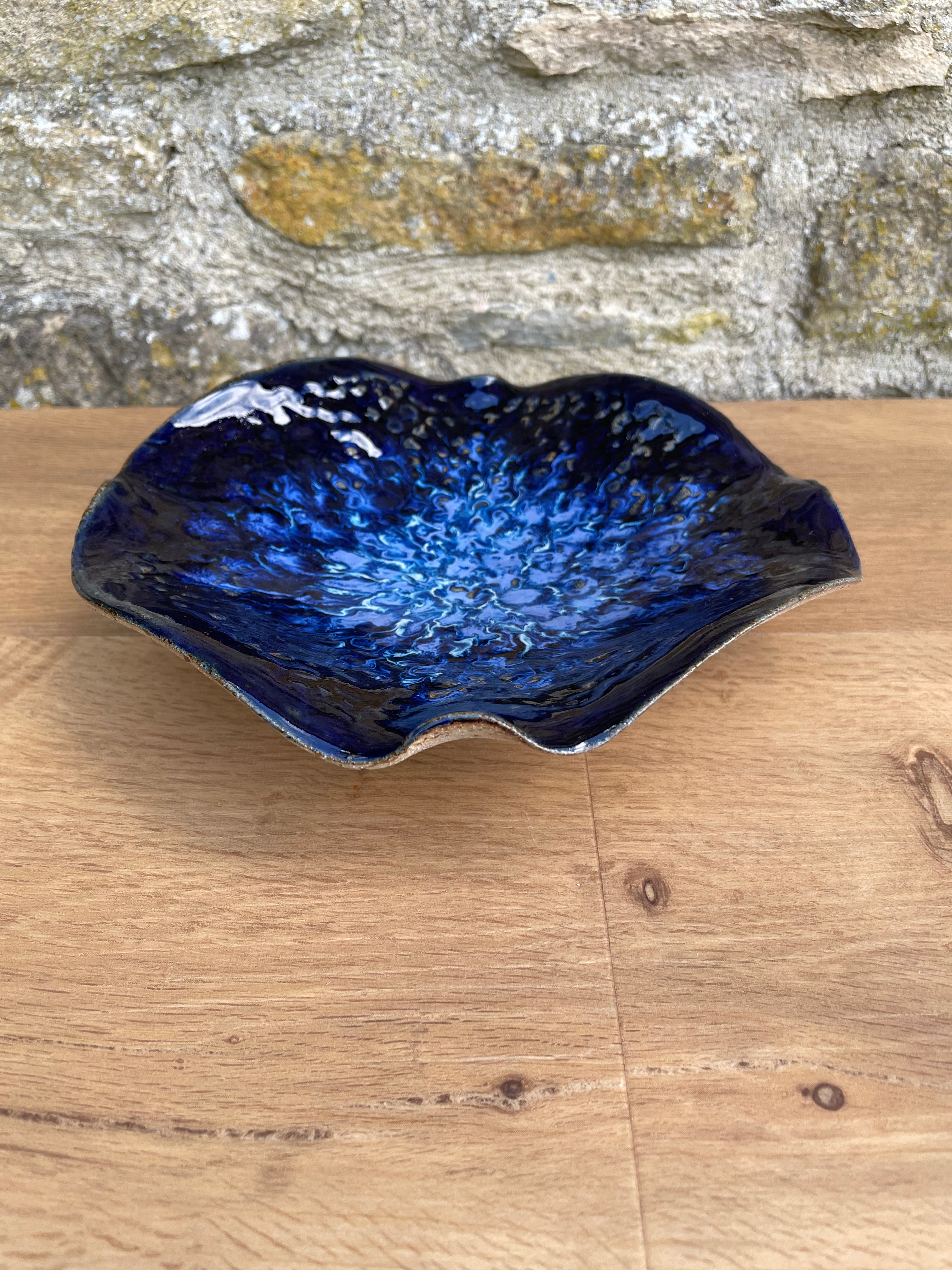 Dish - Wavy Edge, Black, Blue - 612