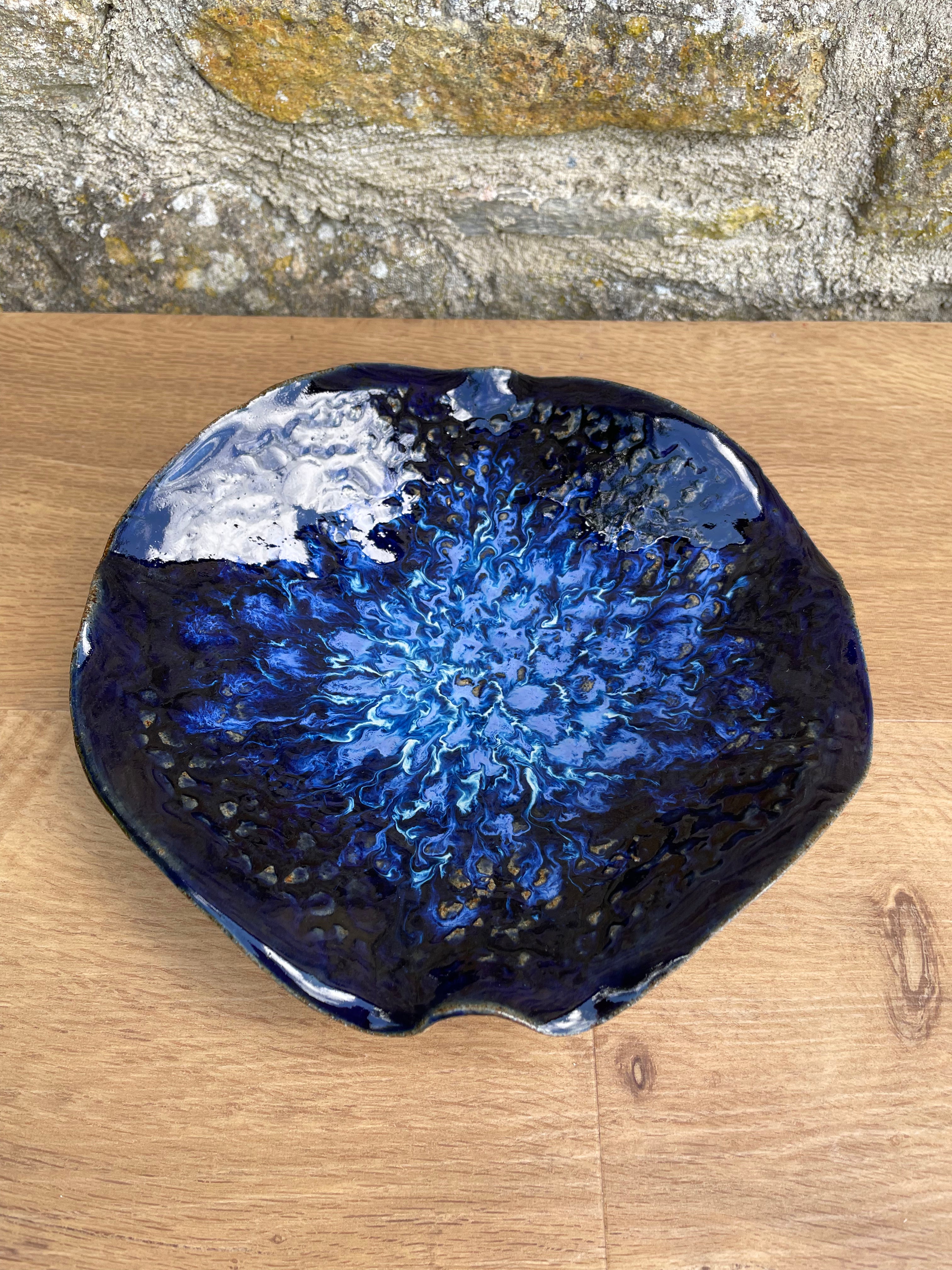 Dish - Wavy Edge, Black, Blue - 612