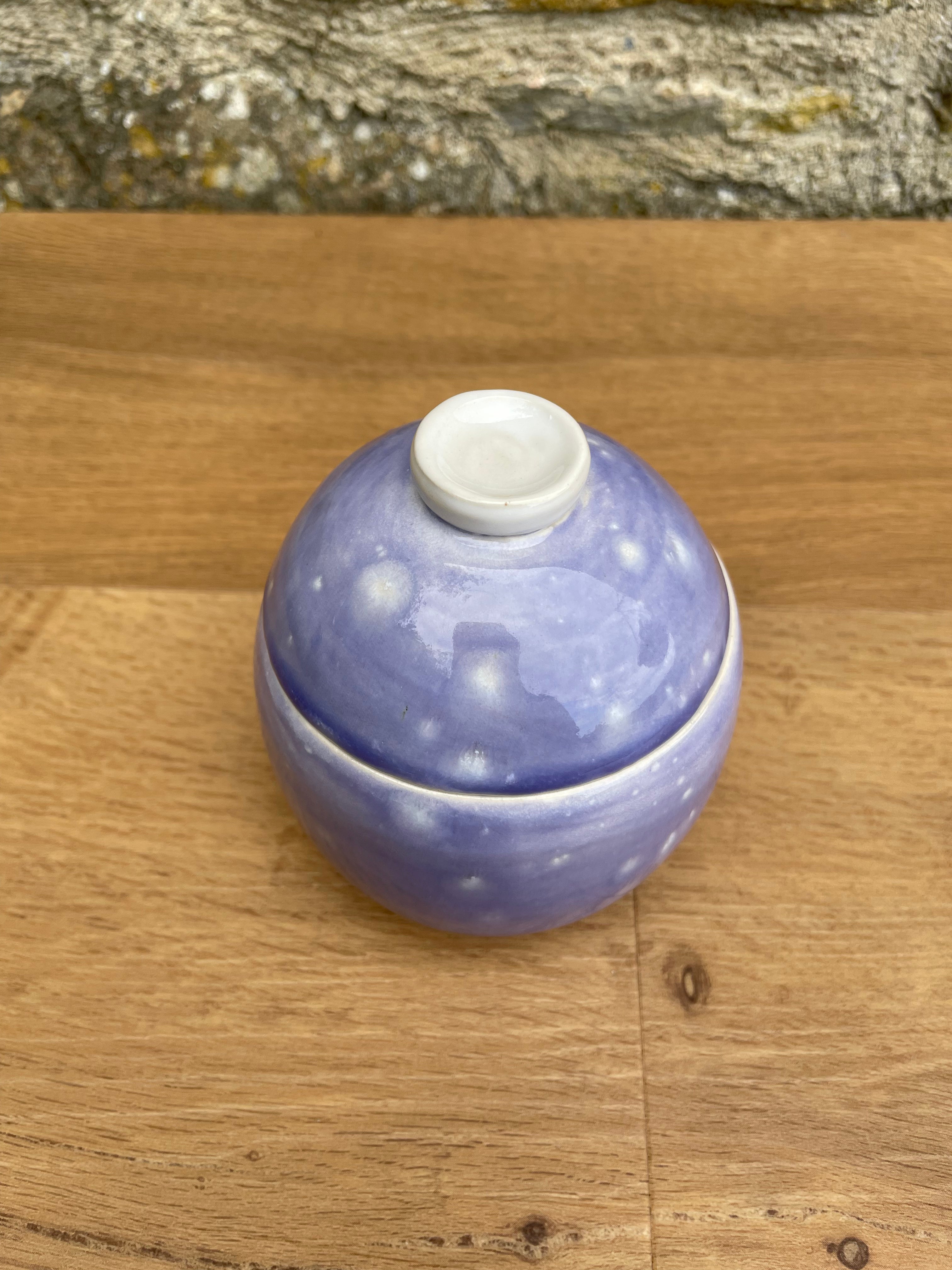 Lidden Pot - Purple Speckled, White - 662