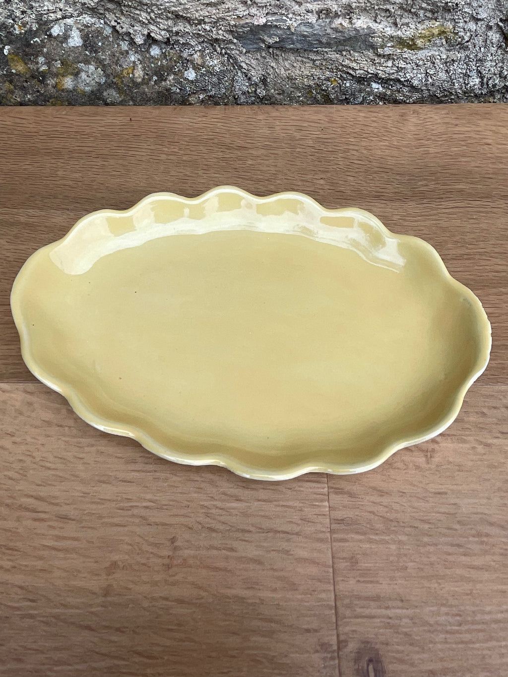 Dish - Yellow, Fluted edge - 556